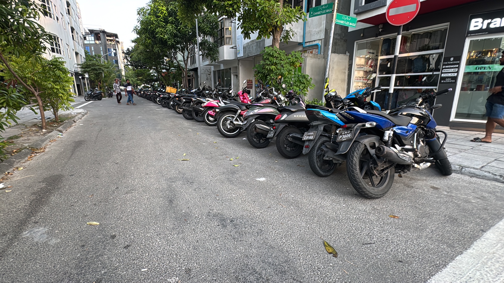 2025 03 10 18.04.35 iphone 15pm