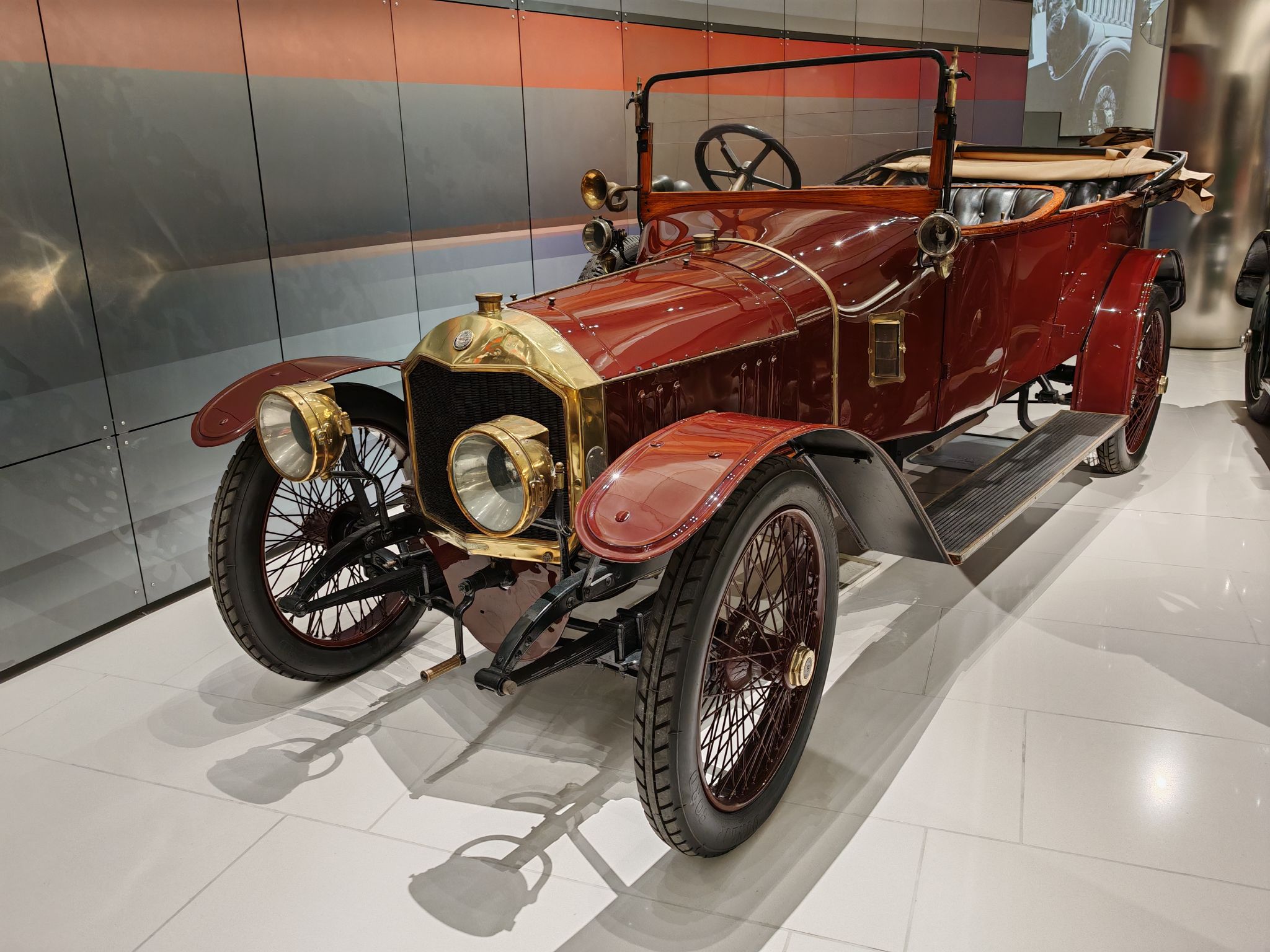 2024 05 18 16.48.05 honor m6p